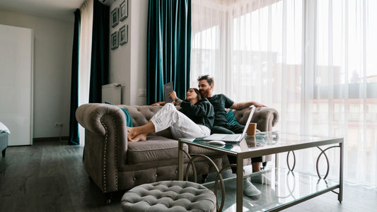 5 Expert Tips for Decorating Rentals Without Drills or Damage