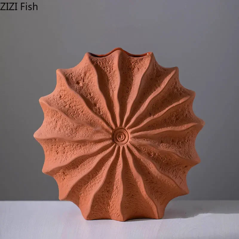 Minimalist Shell Shaped Vase