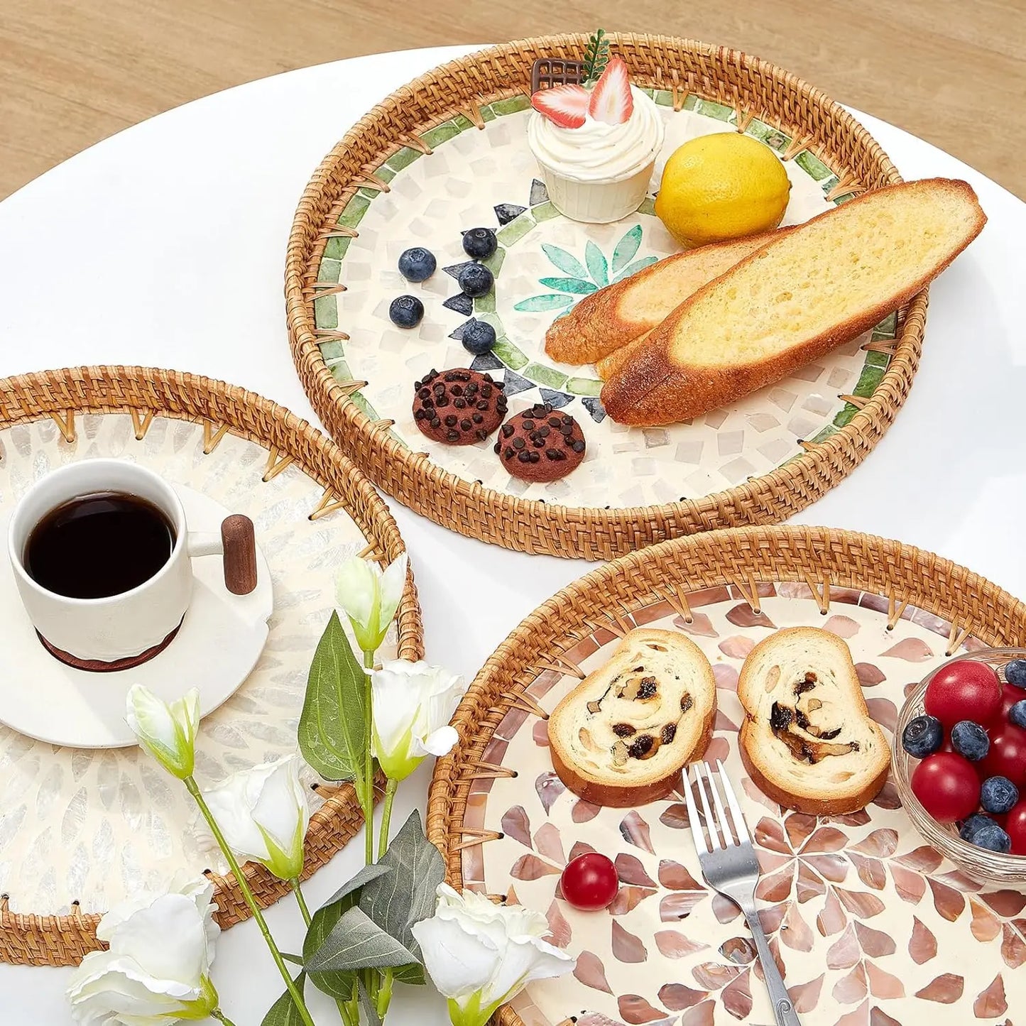 Round Rattan Tray With Pearl Inlay For Coffee And Fruit