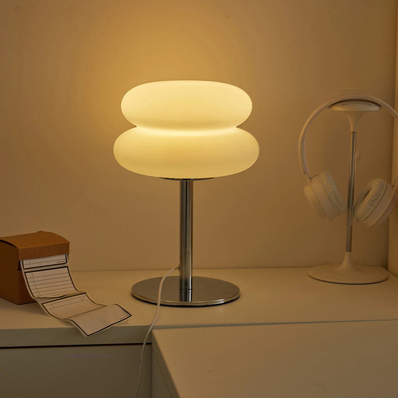 Cream Plastic Table Lamp USB