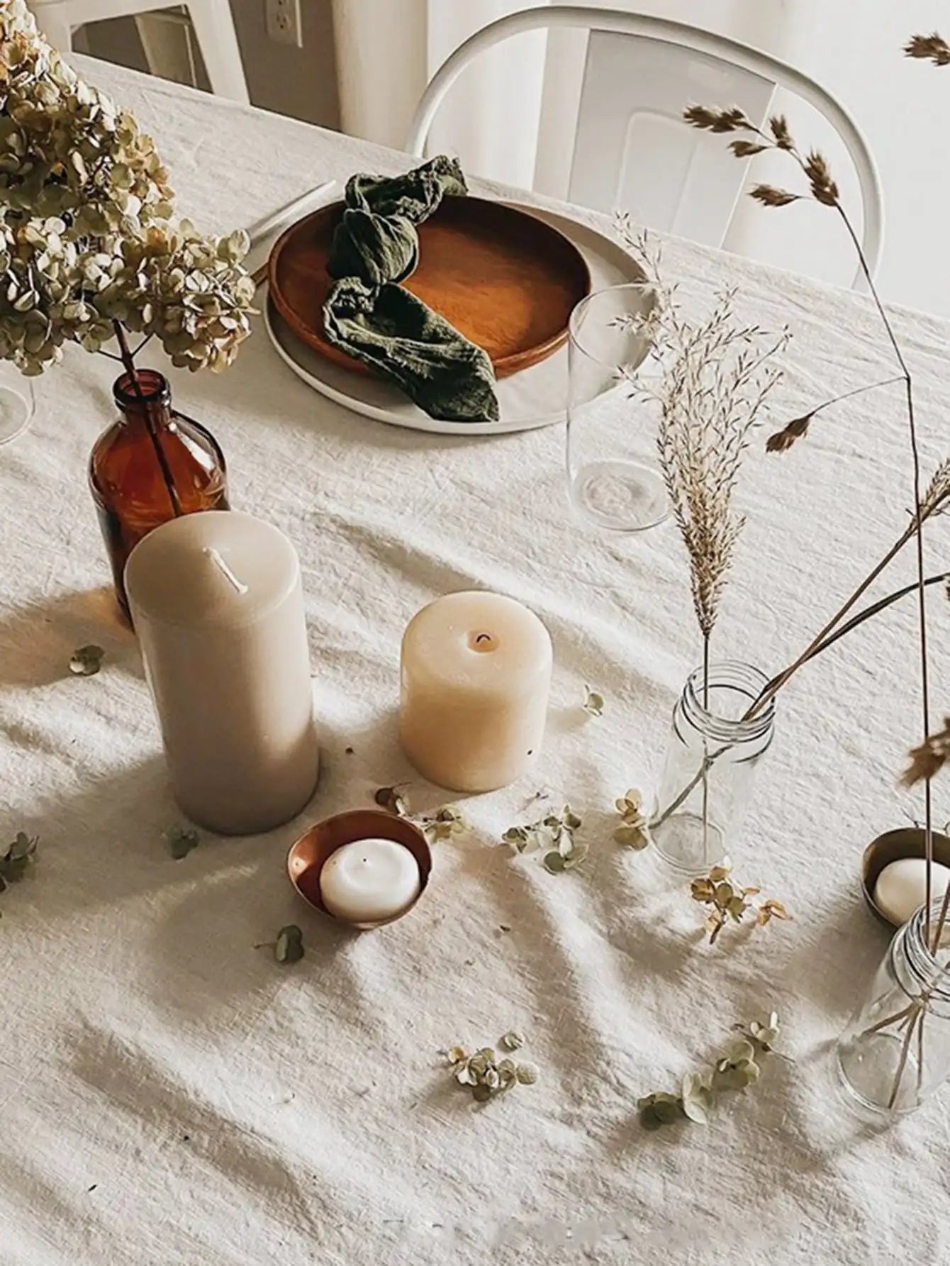 Elegant White Cotton Tablecloth