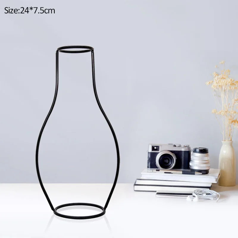 Retro Iron Line Table Vase Holder