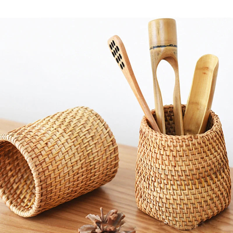 Handmade Woven Rattan Pen Holder