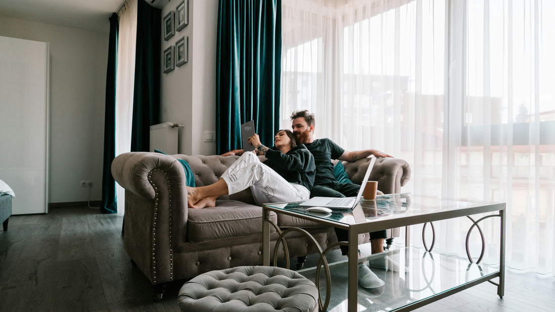 5 Expert Tips for Decorating Rentals Without Drills or Damage