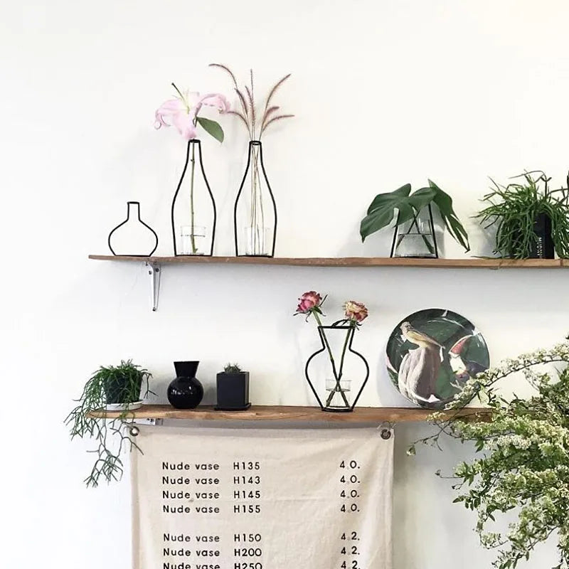 Retro Iron Line Table Vase Holder