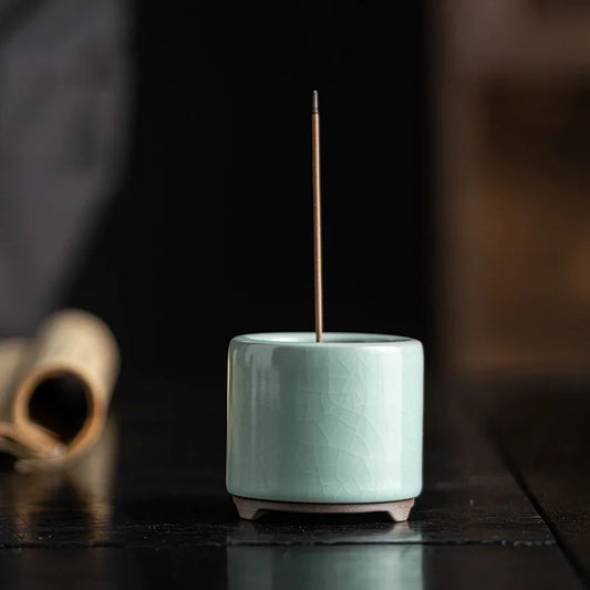 Retro handmade crackle ceramic incense burner - tripodia mist smoking censer for indoor living room decor, removes odors and controls humidity.