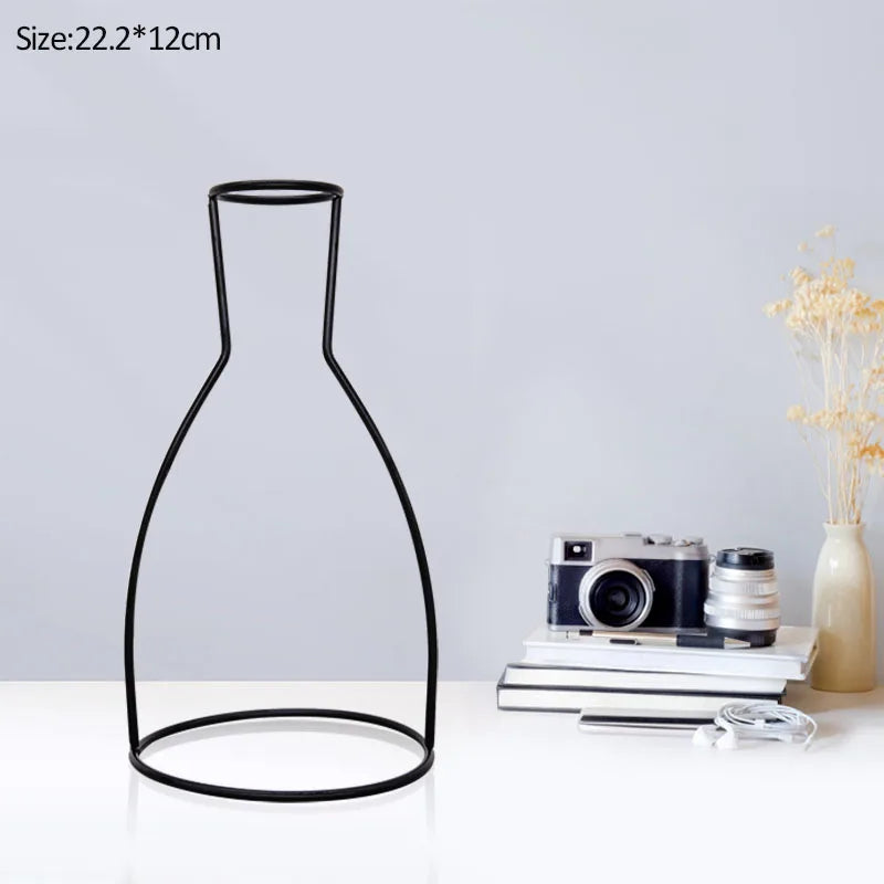 Retro Iron Line Table Vase Holder