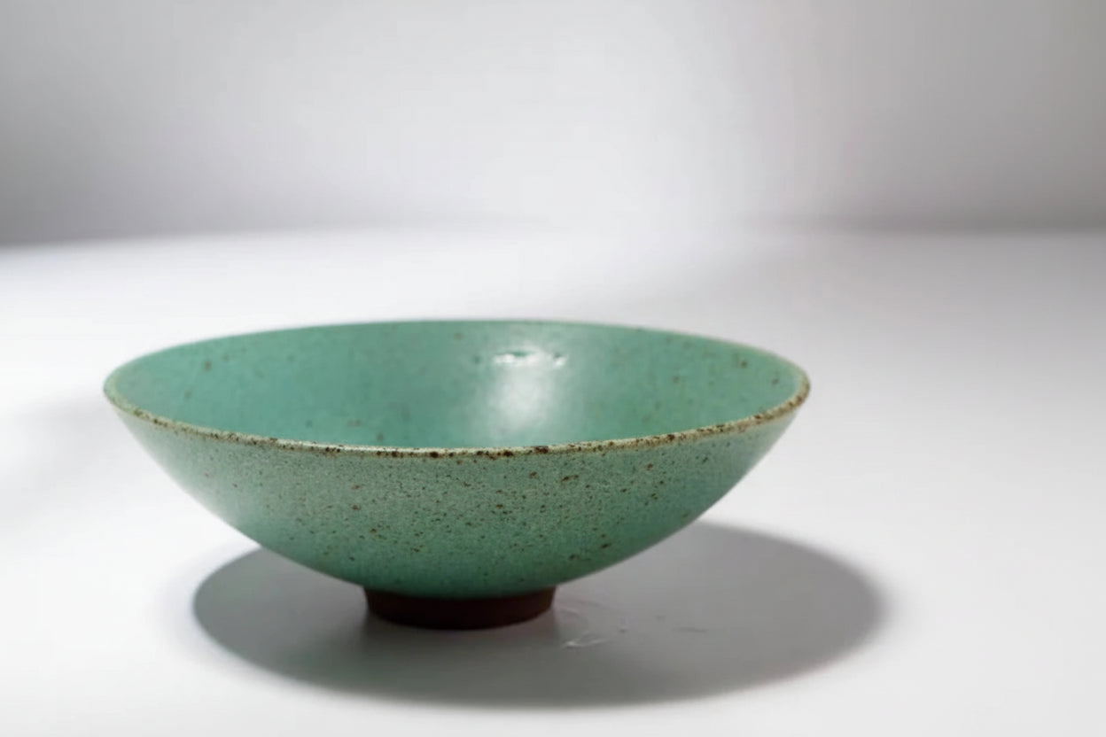 Large Ceramic Bowl Capacity