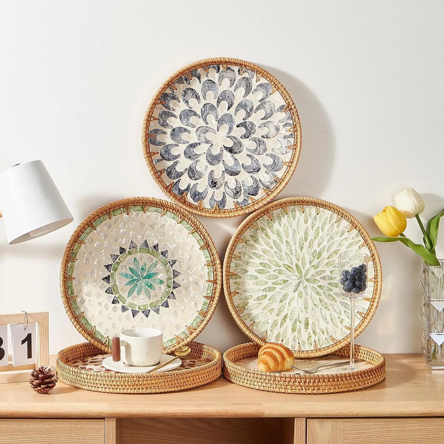 Round Rattan Tray With Pearl Inlay For Coffee And Fruit