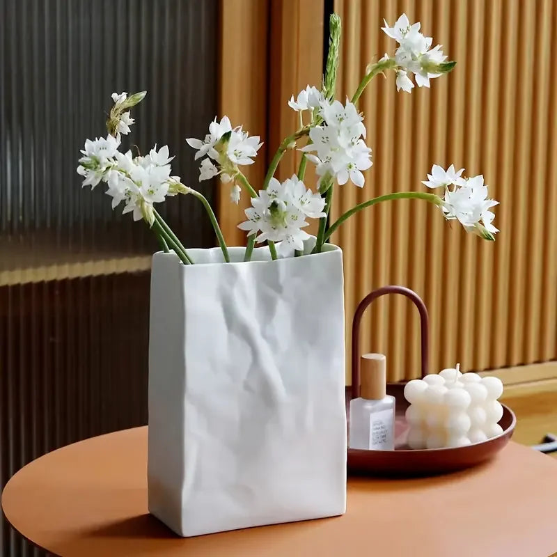 Creative Minimalist Resin Vase Decoration