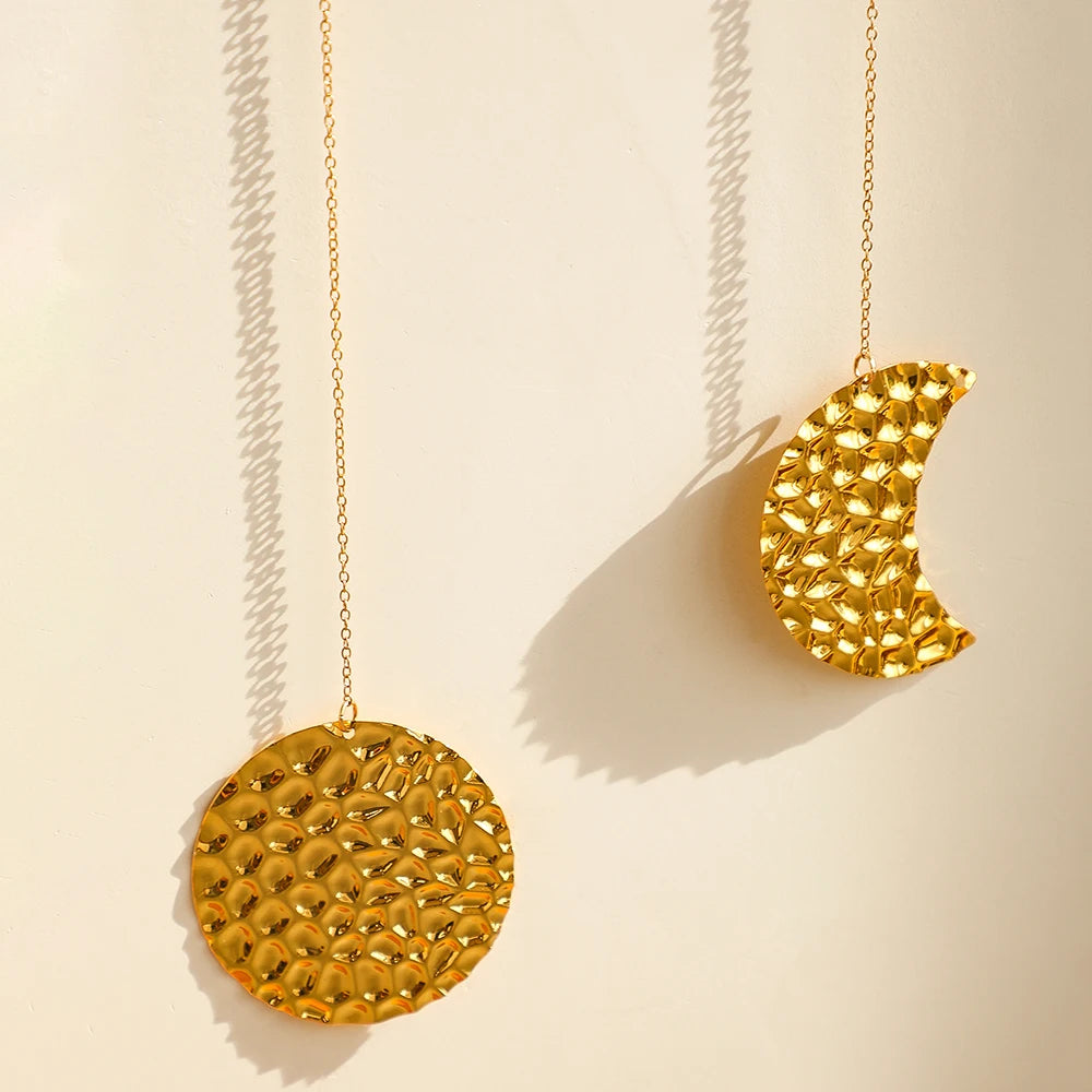 Monophase Ornamental Metalwork Wall Decor